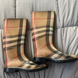 Burberry rain boots